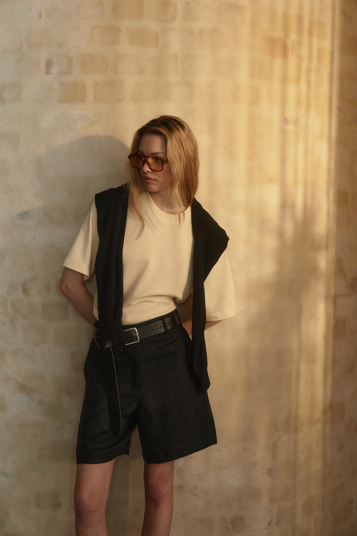 Women's Linen Bermuda Shorts Secondary