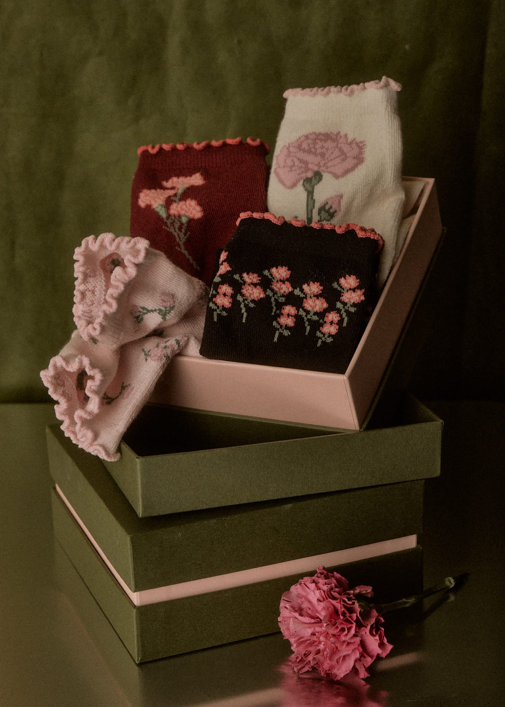 The Lovely Bouquet - Mother's Day Box